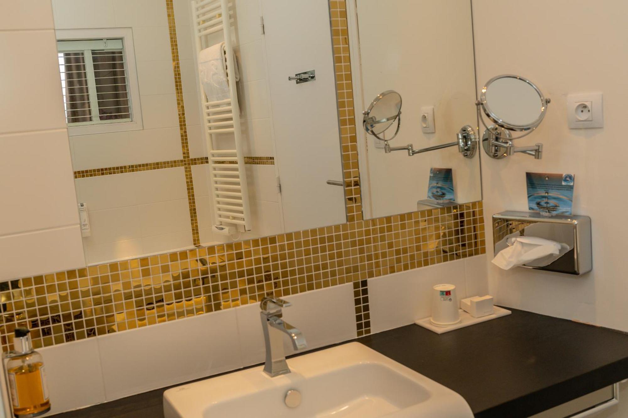 Les 3 Lieux Hotel Les Ponts-de-Ce Ngoại thất bức ảnh